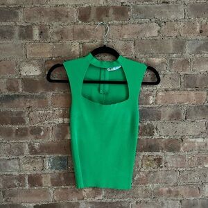 Green key hole cut out going out top